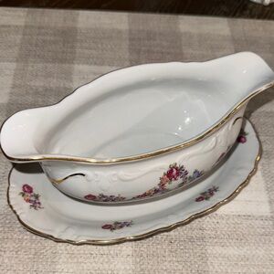 Winterling BAVARIA Gravy Boat w Gold Trim w Attached Underplate MadE in Germany